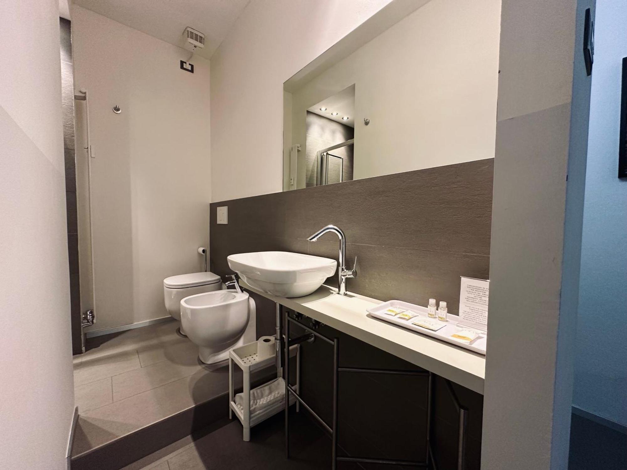 Indipendenza 24 Bed & Breakfast Bologna Eksteriør bilde