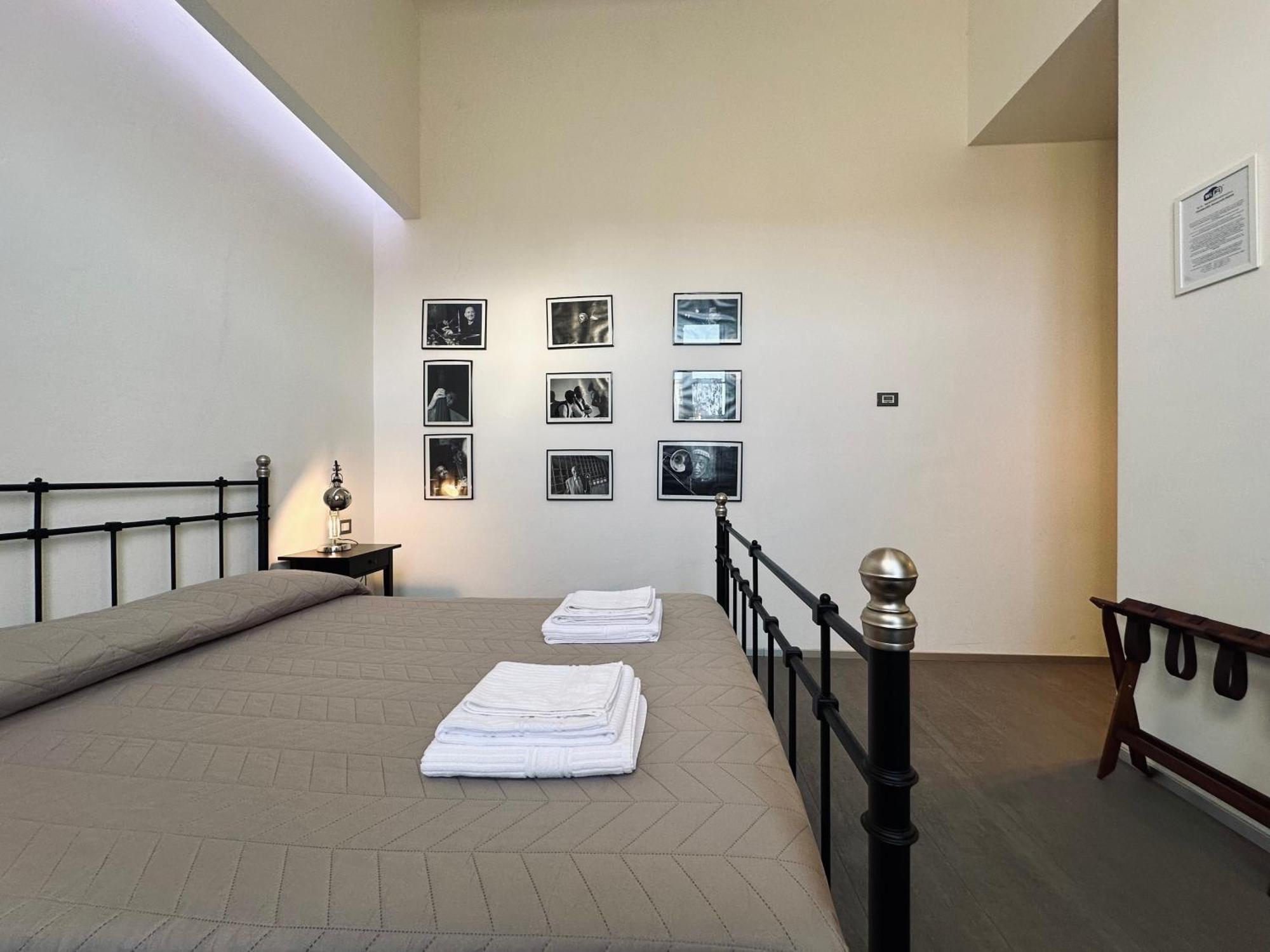 Indipendenza 24 Bed & Breakfast Bologna Eksteriør bilde