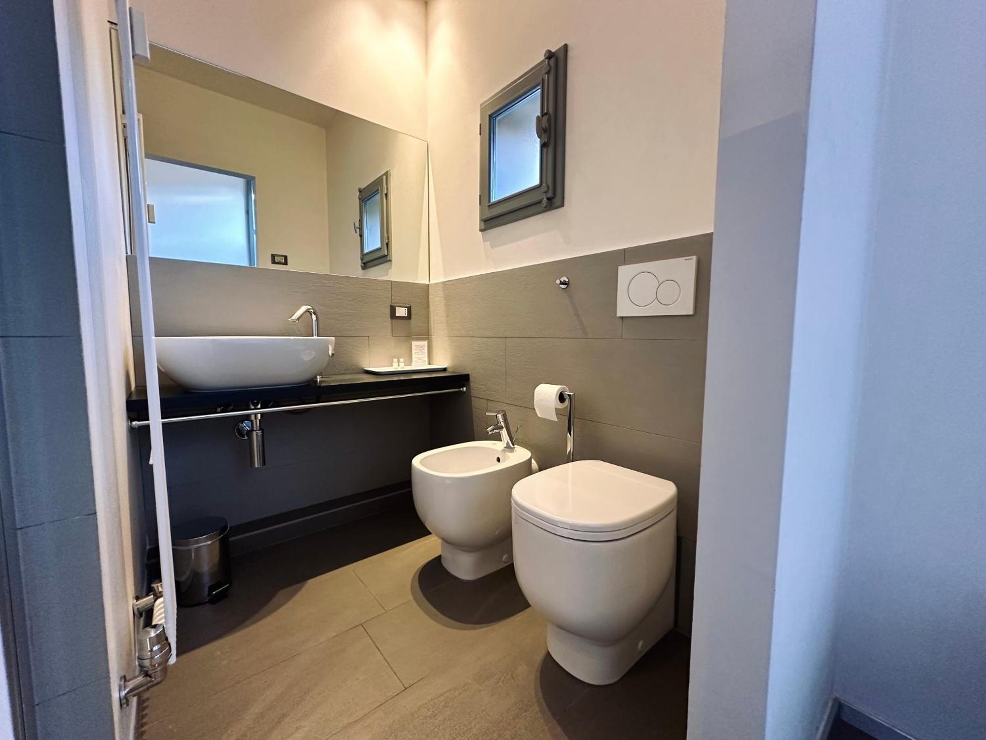 Indipendenza 24 Bed & Breakfast Bologna Eksteriør bilde